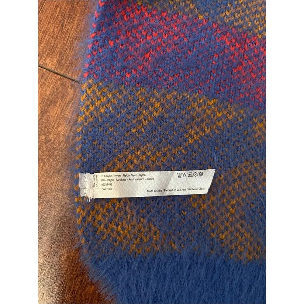Urban Outfitters Geo Pattern Blanket Scarf